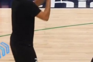 富勒姆vs阿斯顿维拉录像回放免费观看_富勒姆vs阿斯顿维拉比赛录像回放_富勒姆vs阿斯顿维拉直播在线观看高清如何提高罚球稳定性？慢动作拆解布克的罚球发力过程