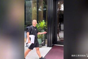 蒙扎vs莱切在线观看免费_蒙扎vs莱切直播今日免费_蒙扎vs莱切在线直播徐静雨VS库里！二人PK三分！门长19中0！库里顶住压力险胜！
